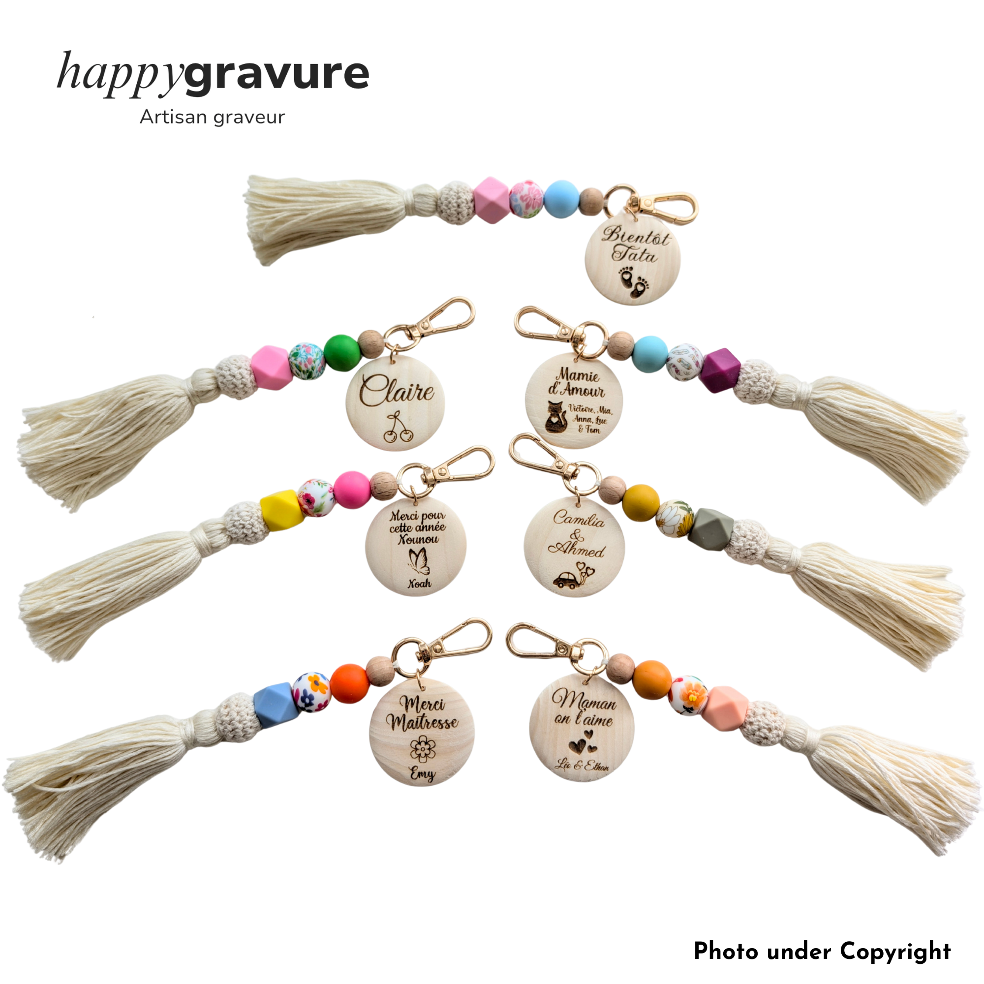 Porte-Clés Personnalisé avec médaillon en Bois Gravé : Le Cadeau Émotionnel avec Pompon et Perles Happy Gravure®