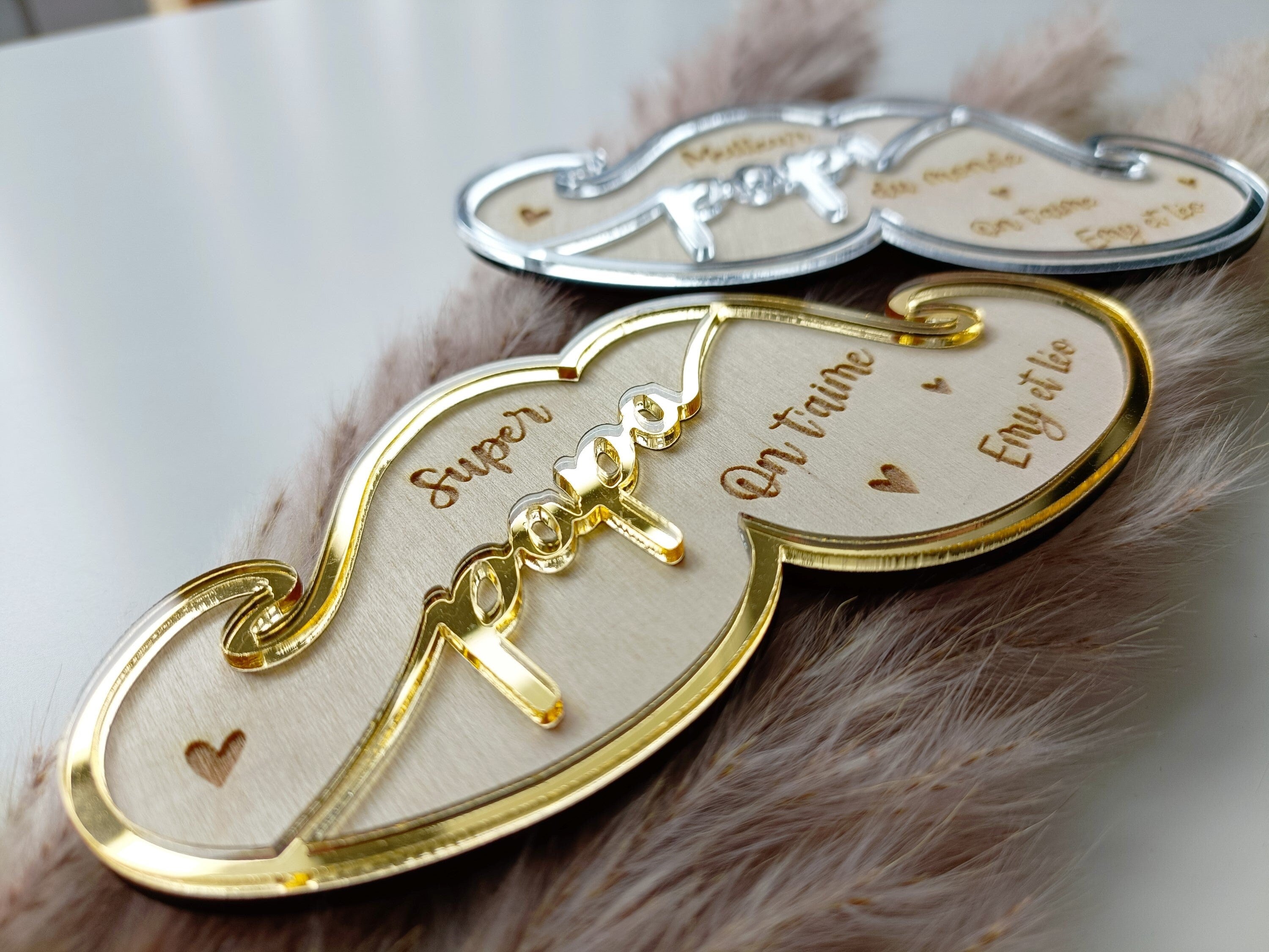 Magnet Moustache Super ... Happy Gravure