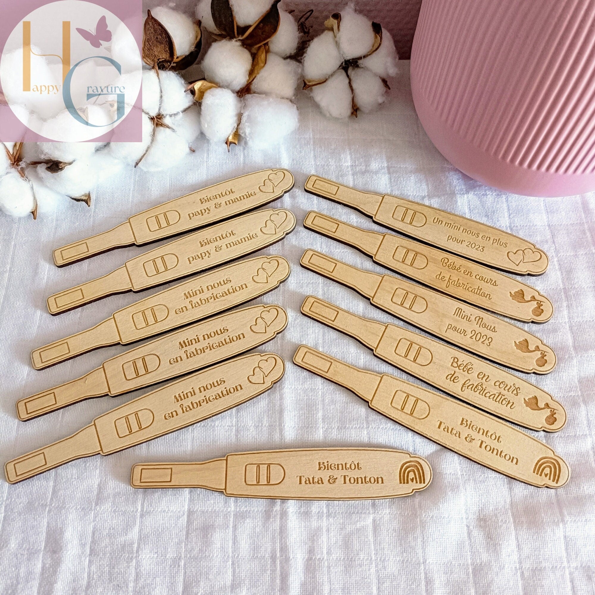 Test de grossesse positif personnalisé en bois – Annonce grossesse Happy Gravure